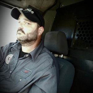 Meet your Posher, Troy